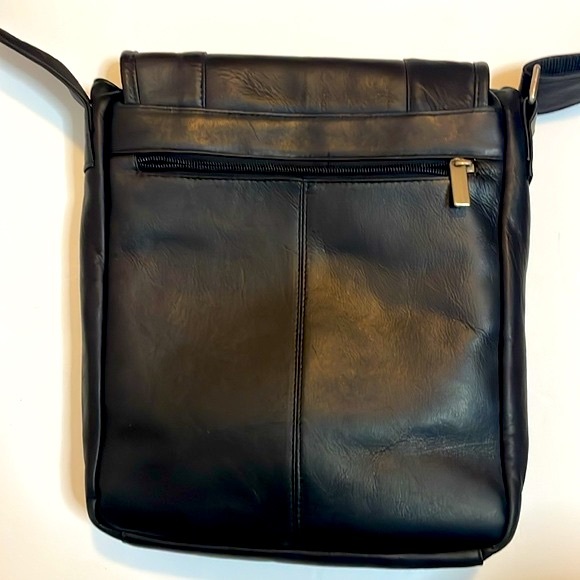 Other - Leather cross body bag